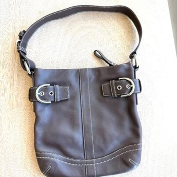 Coach SoHo Buckle Brown Leather Slim Duffle Bag #1453 Y2K Vintage Excellent Cond - Picture 1 of 8